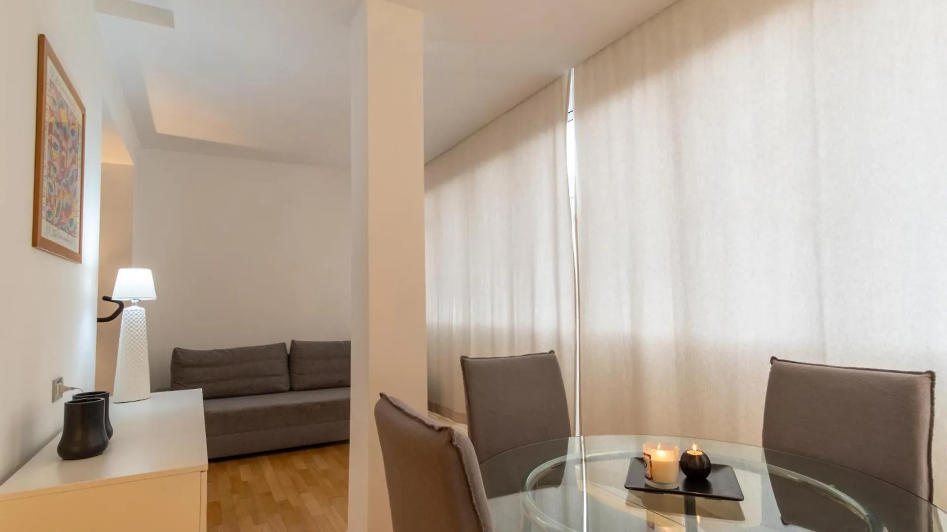 Attic With Terrace And Jacuzzi - Luxury Apartment Rome