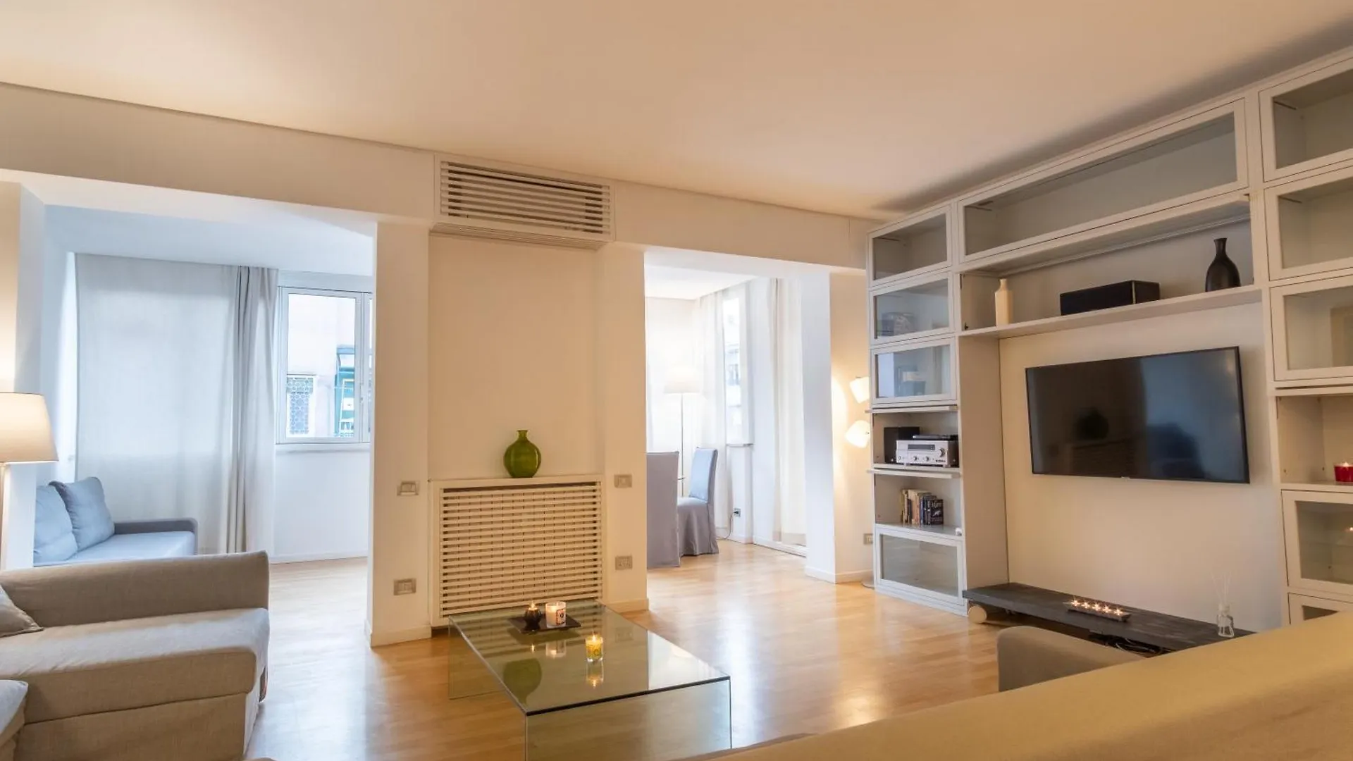 Attic With Terrace And Jacuzzi - Luxury Apartment Rome