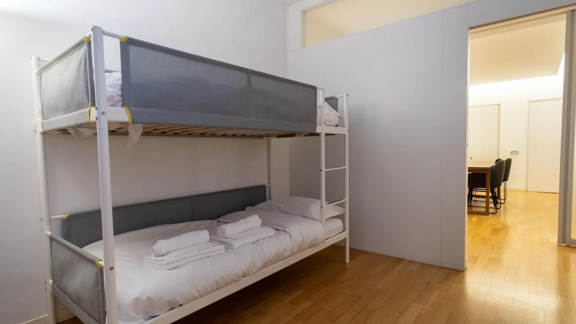 Attic With Terrace And Jacuzzi - Luxury Apartment Rome