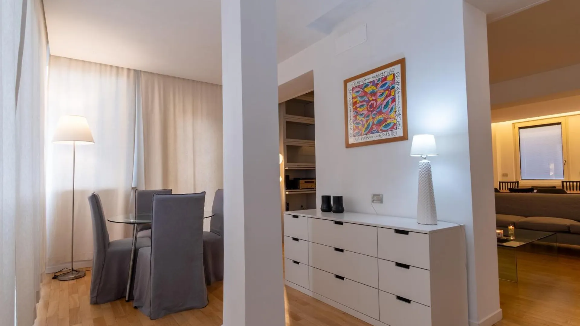 Attic With Terrace And Jacuzzi - Luxury Apartment Rome